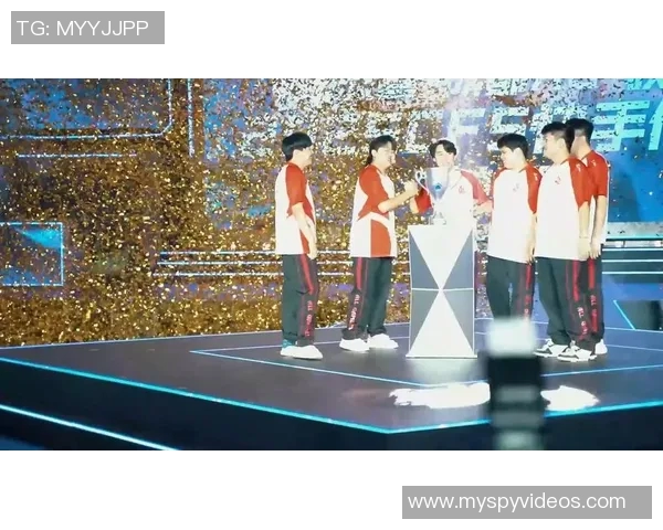 重庆足球队的蜕变之旅洲际杯特别报道见证荣耀与挑战