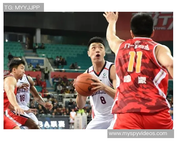 CBA八一对阵山东精彩直播回顾与赛后分析全程解读