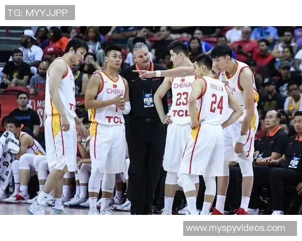 中国队迎战热火四全力以赴争夺胜利展现团队精神与竞技魅力